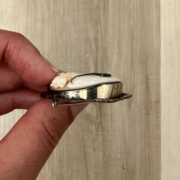 Vintage 1950's Victorian Lady Cameo Pin/Brooch Pendant - Picture 13 of 16